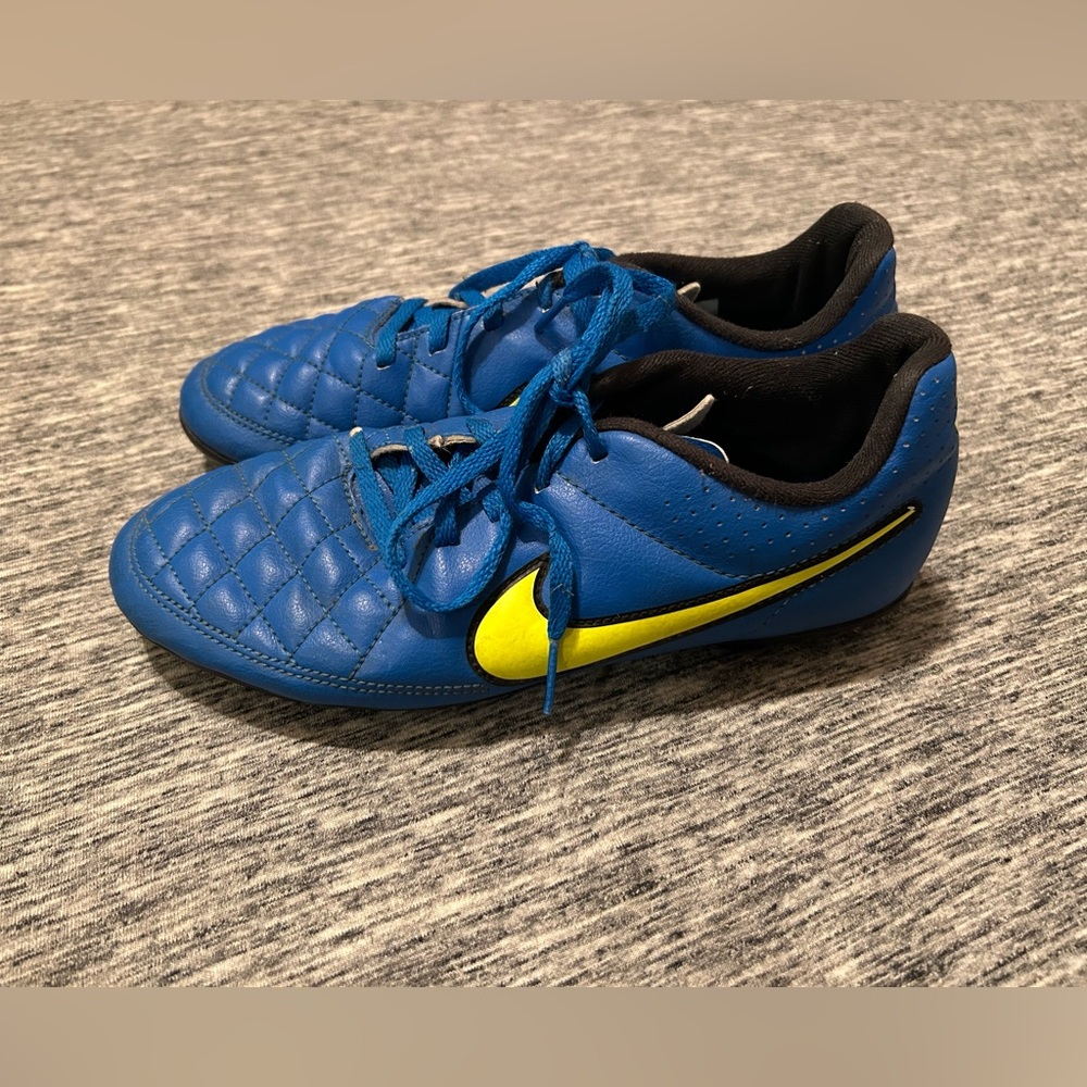Nike Kids Blue and Yellow Sneakers